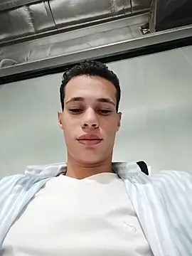 Snapshot of Garra55555 chatting on November 30, 2025, 9:21 am Garra55555 online show from November 30, 2025, 9:21 am