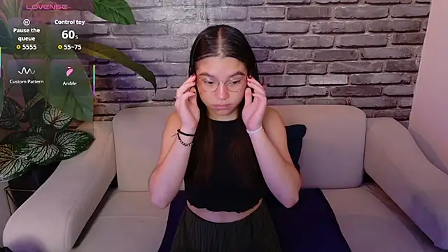 laurent scott online show from December 19, 2025, 11:45 am