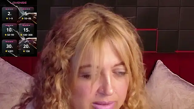 MilfArlet online show from April 18, 2026, 2:08 pm