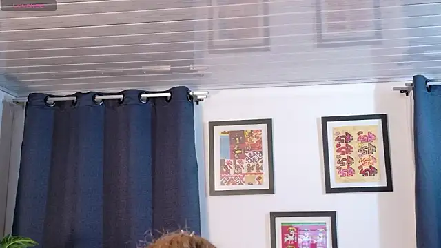 MilfArlet online show from January 9, 2026, 1:40 pm