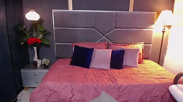 alyson ethan online show from April 18, 2026, 8:20 pm