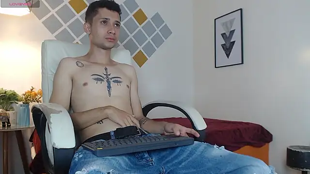 LucassSmith11 online show from February 18, 2026, 6:48 pm