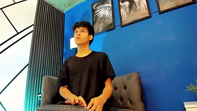 Sky Rivers online show from December 20, 2025, 3:09 am