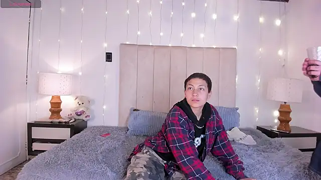 Brenda Tina online show from January 5, 2026, 8:45 pm