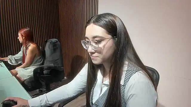 SwettieSammy online show from April 20, 2026, 12:52 pm