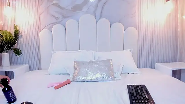 CHLOE BLOWJOB online show from January 7, 2026, 11:37 am