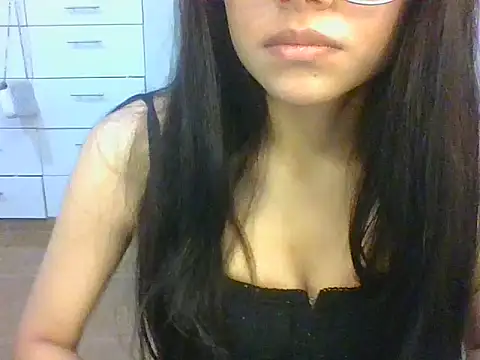 Snapshot of omifresita chatting on March 27, 2026, 1:45 pm omifresita online show from March 27, 2026, 1:45 pm
