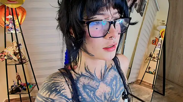 Snapshot of AryRousse chatting on March 22, 2026, 2:37 am AryRousse online show from March 22, 2026, 2:37 am