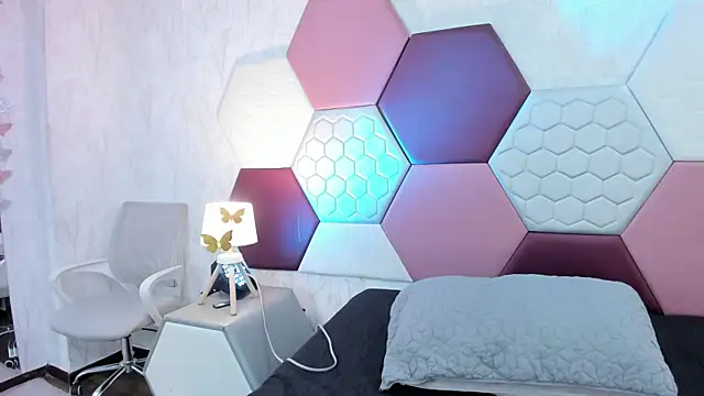Snapshot of AriaRous chatting on June 6, 2026, 2:00 pm AriaRous online show from June 6, 2026, 2:00 pm