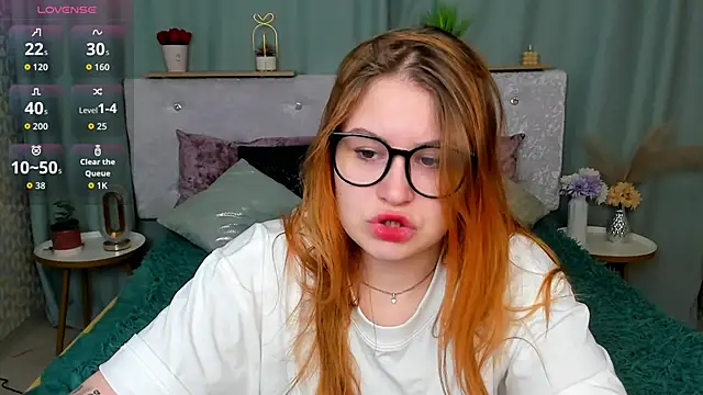 MilanaXHoney online show from February 4, 2026, 12:49 am