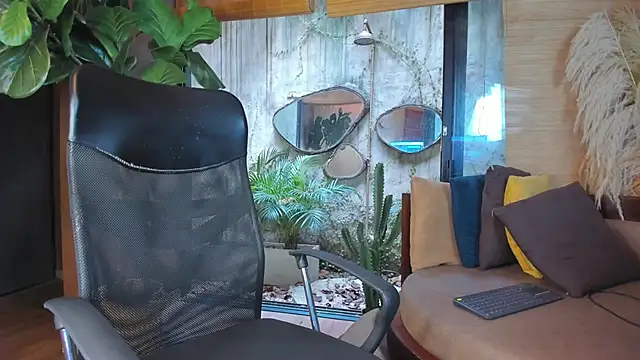 isaac grimm online show from April 18, 2026, 7:07 pm