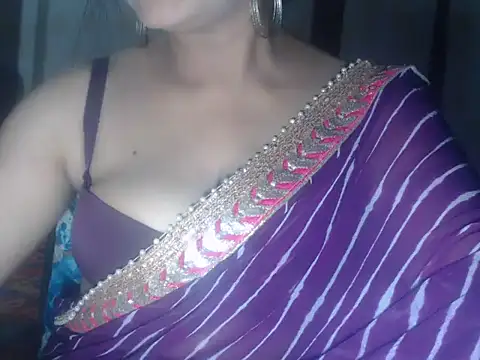 Snapshot of Hotronita123 chatting on May 31, 2026, 5:40 pm Hotronita123 online show from May 31, 2026, 5:40 pm