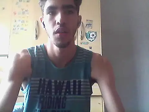 Snapshot of Joaozinh069 chatting on December 17, 2025, 10:20 am Joaozinh069 online show from December 17, 2025, 10:20 am