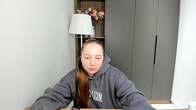 AdarnDeneui online show from December 2, 2025, 3:30 am