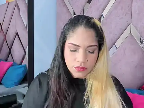 Faehlis   online show from December 22, 2025, 4:23 am