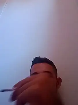 Snapshot of leonct chatting on November 29, 2025, 3:01 pm leonct online show from November 29, 2025, 3:01 pm