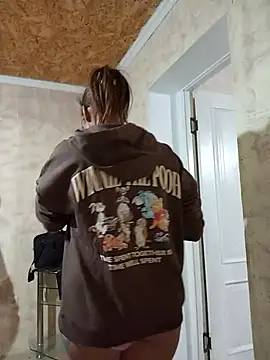 Lisamisaa online show from November 30, 2025, 3:57 pm