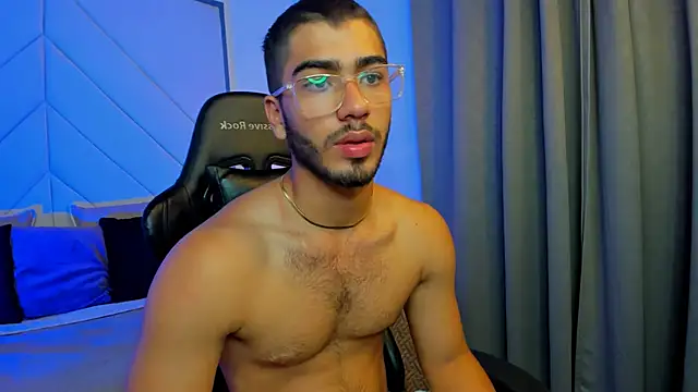 Snapshot of Franco_banderas chatting on December 2, 2025, 12:18 pm Franco banderas online show from December 2, 2025, 12:18 pm