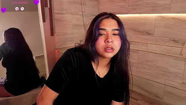 Mylarossi online show from April 17, 2026, 3:26 pm