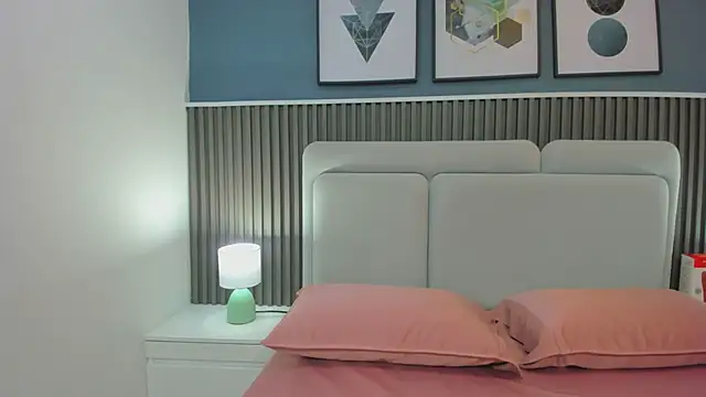 Miia cute18 online show from March 12, 2026, 11:47 am