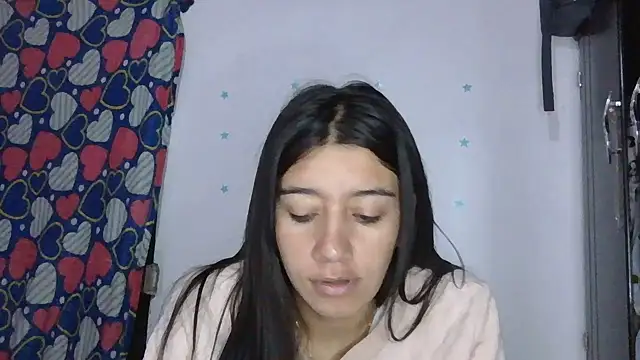 Snapshot of TaylorLove- chatting on December 1, 2025, 10:05 am TaylorLove- online show from December 1, 2025, 10:05 am