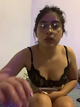 Arely-L1 online show from February 12, 2026, 5:18 am