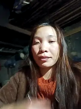 Evelyn-n online show from February 9, 2026, 12:47 pm