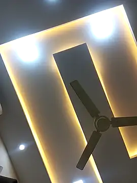 Snapshot of Slim-neha chatting on December 1, 2025, 8:26 am Slim-neha online show from December 1, 2025, 8:26 am