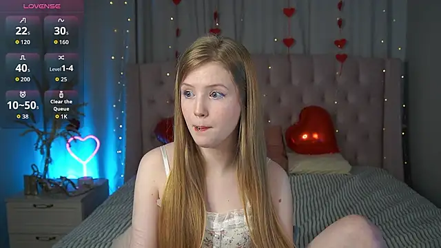 Snapshot of LilianHoward chatting on February 8, 2026, 12:03 pm LilianHoward online show from February 8, 2026, 12:03 pm