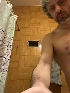 Petebulimia online show from June 9, 2026, 6:42 pm