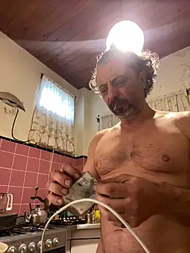 Petebulimia online show from July 6, 2026, 1:29 pm
