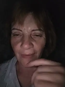 MichelleLove48 online show from June 5, 2026, 11:43 pm