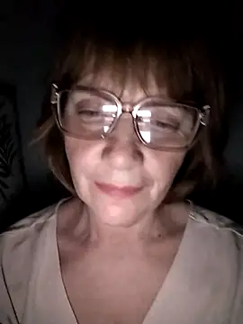 MichelleLove48 online show from March 9, 2026, 9:29 pm