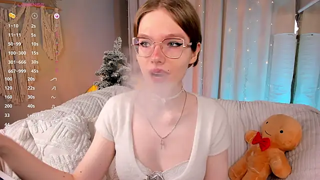 AnGee  online show from December 21, 2025, 11:45 am