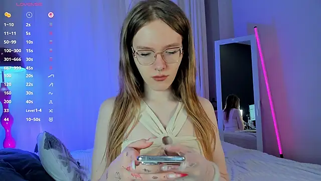 Snapshot of AnGee_ chatting on June 2, 2026, 12:49 pm AnGee online show from June 2, 2026, 12:49 pm