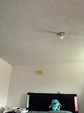 Katia-LS online show from December 1, 2025, 7:15 pm