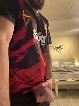 Snapshot of B7874 chatting on December 1, 2025, 8:42 pm B7874 online show from December 1, 2025, 8:42 pm