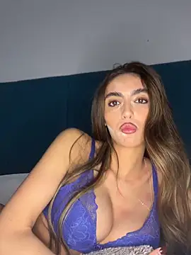 Kittycqtx online show from March 8, 2026, 4:21 pm