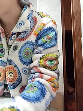 gatitachula93 online show from February 10, 2026, 1:37 am