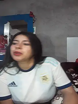 Snapshot of Estefanny_Lolyy chatting on July 8, 2026, 1:30 am Estefanny Lolyy online show from July 8, 2026, 1:30 am