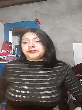 Snapshot of Estefanny_Lolyy chatting on August 9, 2026, 3:56 am Estefanny Lolyy online show from August 9, 2026, 3:56 am