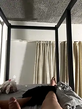 Snapshot of bekiriz chatting on December 1, 2025, 1:28 am bekiriz online show from December 1, 2025, 1:28 am