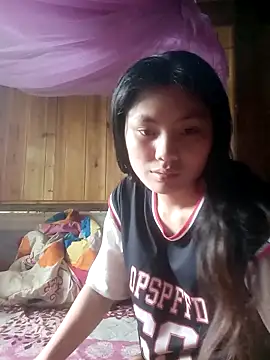 Snapshot of Hilary-123 chatting on April 23, 2026, 7:59 am Hilary-123 online show from April 23, 2026, 7:59 am