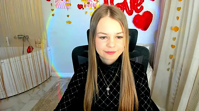 MidnighteAura online show from February 6, 2026, 7:32 pm