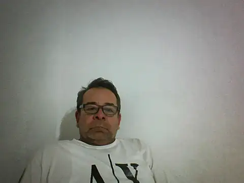 Riatarica69 online show from December 1, 2025, 12:06 pm