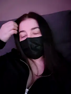 Lana rei online show from December 17, 2025, 7:24 am