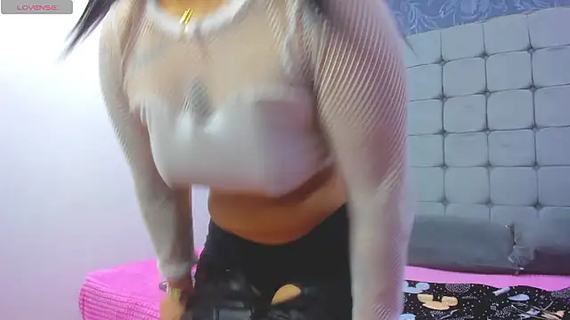 Snapshot of Messy_Karol_ chatting on February 7, 2026, 1:52 pm Messy Karol online show from February 7, 2026, 1:52 pm