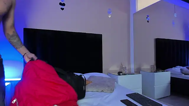 kaylaa sex online show from March 24, 2026, 12:49 pm