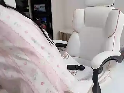 Yuyu-baobei online show from February 11, 2026, 3:39 am