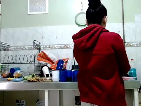 Snapshot of MisNicol chatting on March 11, 2026, 1:05 pm MisNicol online show from March 11, 2026, 1:05 pm